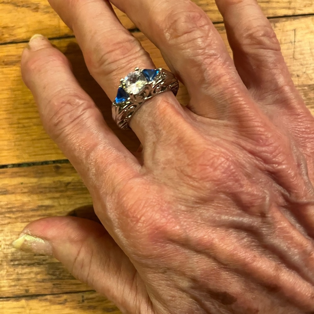 Silver ring with Turquoise and Diamond like stone size 10
